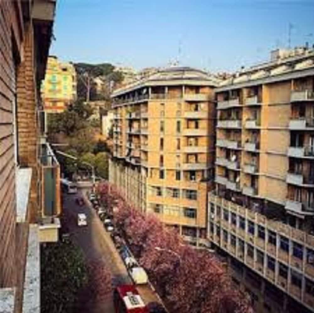 Boutique Rooms Trastevere โรม ภายนอก รูปภาพ